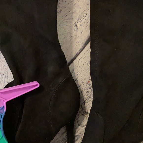 Over the knee boots pair with Halloween costume! - Picture 2 of 4